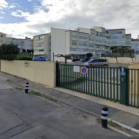 5 Couchages Cap D'agde Ct024-053 *